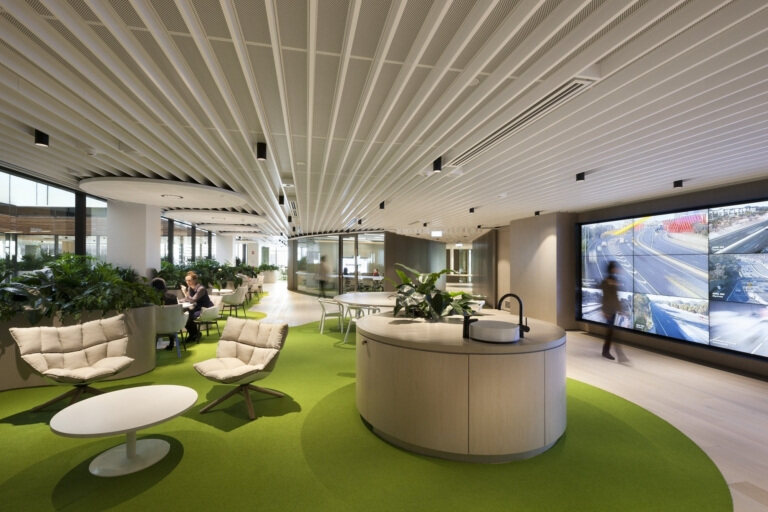 Transurban集团办公室设计出绿化空间