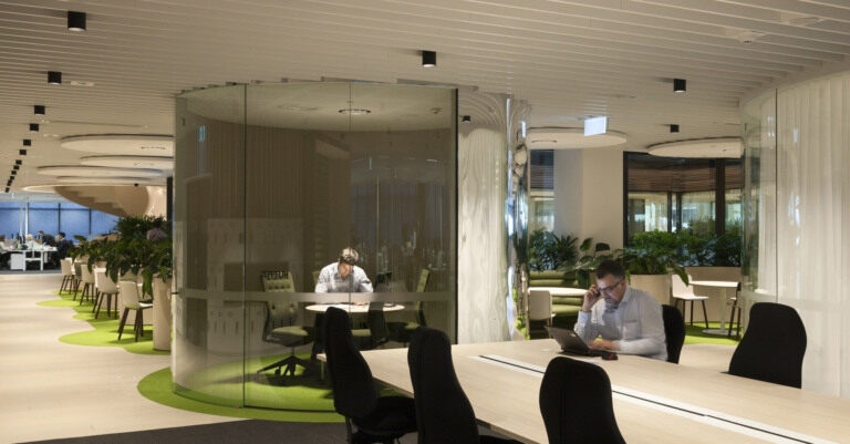 Transurban集团办公室设计出绿化空间