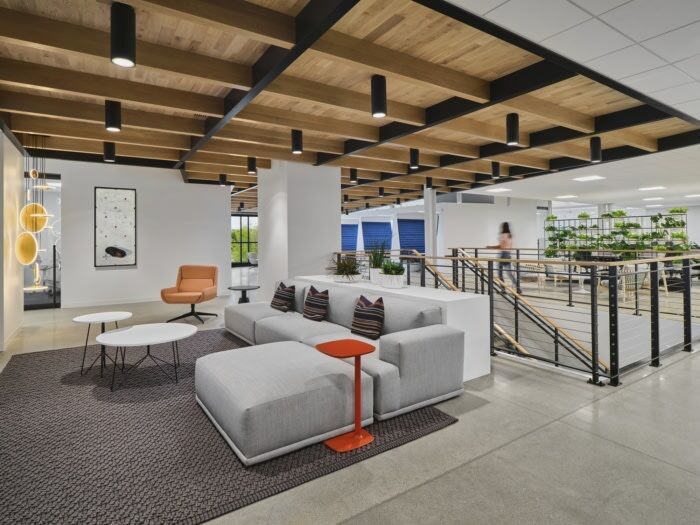威科集团办公室装修案例–支持持续发展的办公空间设计