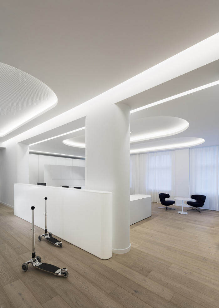 Riemser Pharma 办公室设计改造，增强办公照明