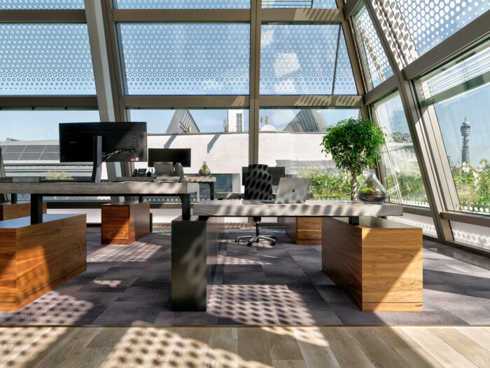 越过乏味空间，热情优雅的Accel 办公室装修案例赏析
