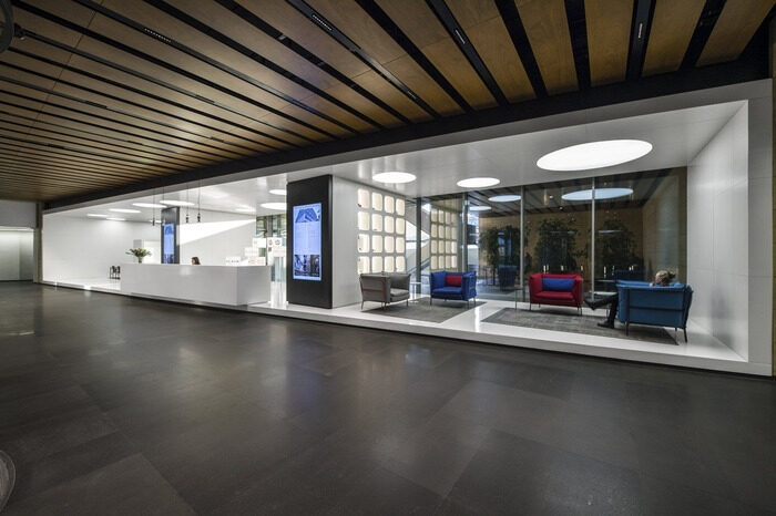 Holcom总部办公室设计，体现出灵活性和舒适性环境
