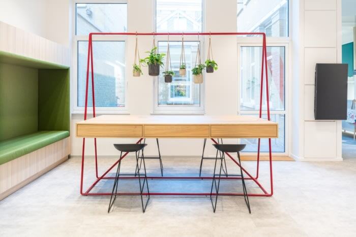 色彩缤纷的创新办公室装修设计——安特卫普