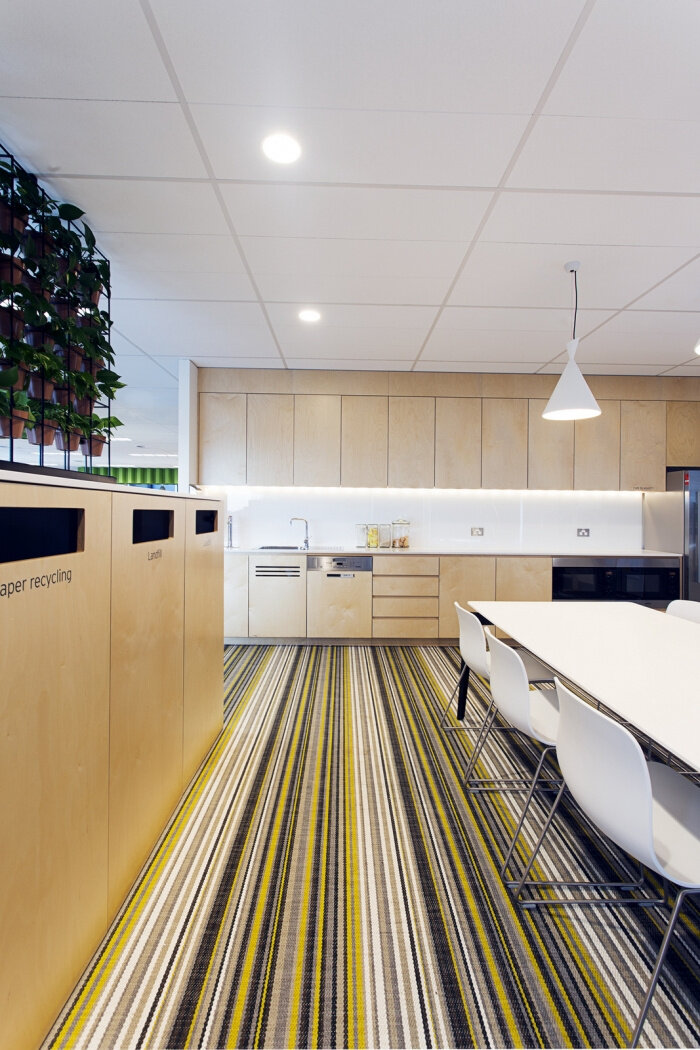 Aurecon办公室装修改造，设计出简约又精致办公
