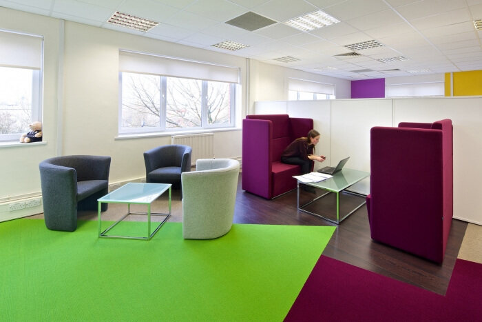 Twinings办公室设计，设计出色彩鲜艳的文创风格