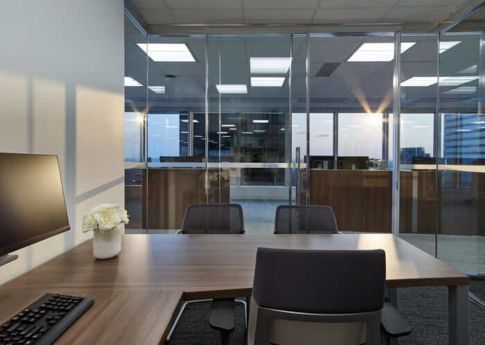 以员工需求为设计中心的办公室设计，整体时尚且舒适