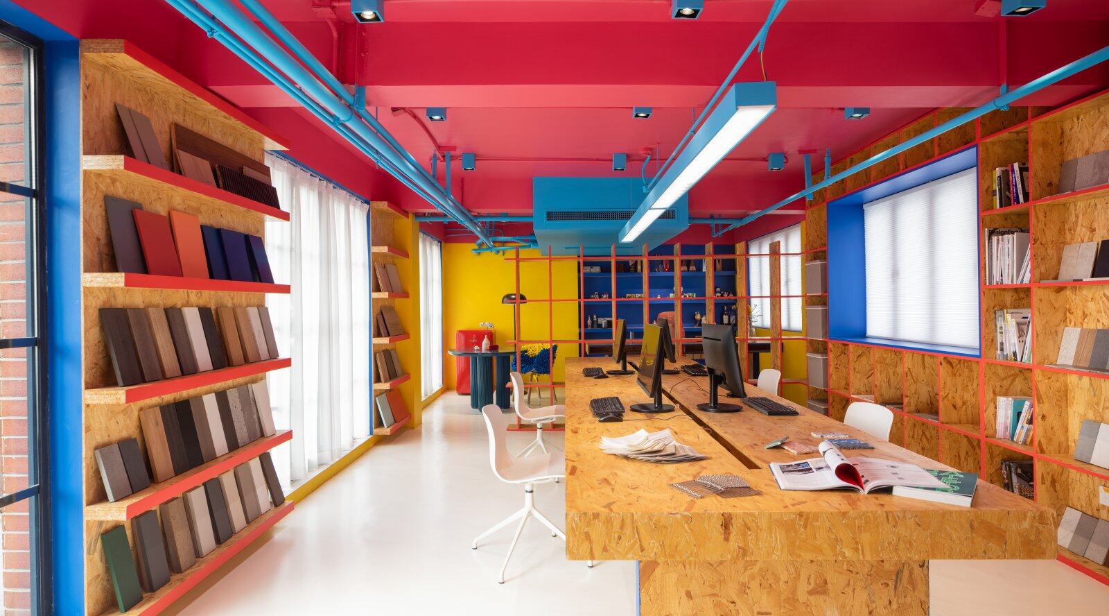 深圳办公室装修设计的色彩根据哪些因素进行？