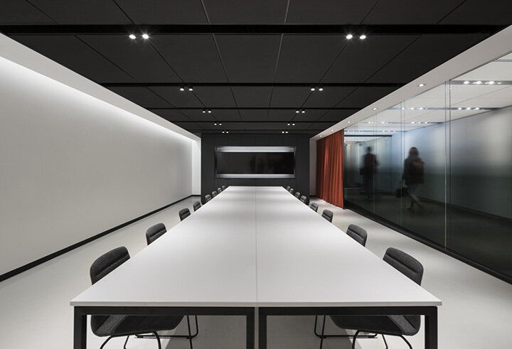 研发公司办公室装修布局，如何突出灵活性和适应性？