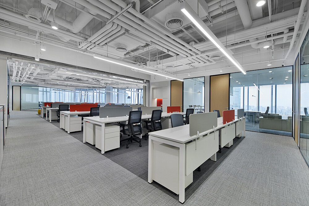 深圳办公室装修设计，暖色调搭配突出舒适的气氛