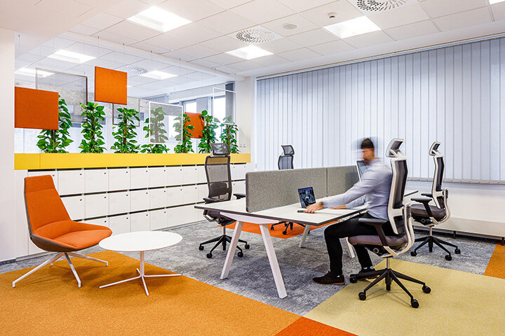 办公室装修如何摆放空调位置使办公效果更好看？